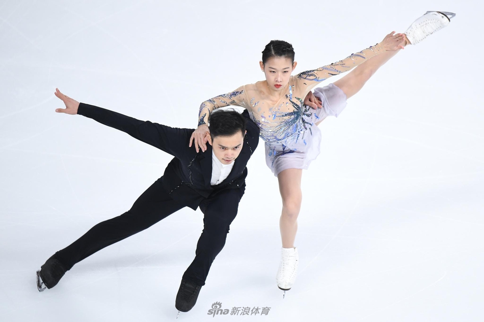 花滑中国杯彭程/金杨双人滑夺冠