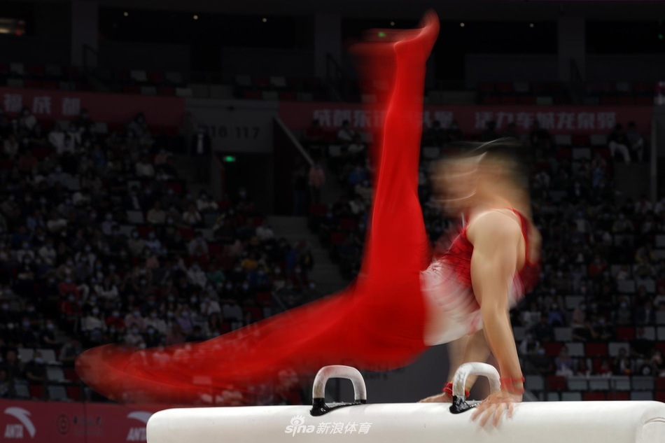 体操全锦赛：肖若腾夺男子个人全能冠军