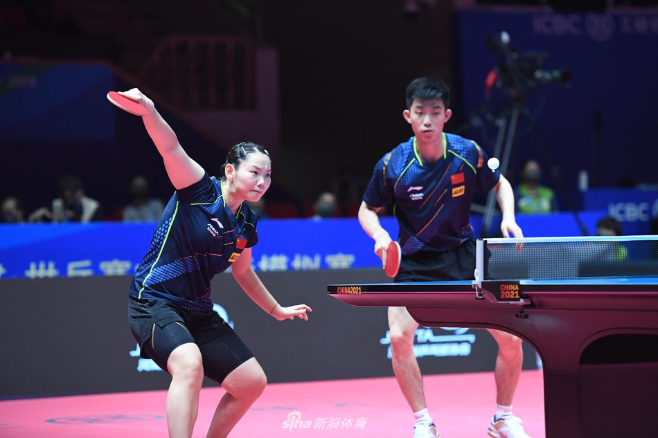 直通赛许昕/刘诗雯战胜周恺/何卓佳