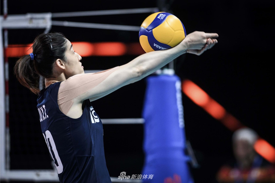 世联赛中国女排2-3不敌比利时女排