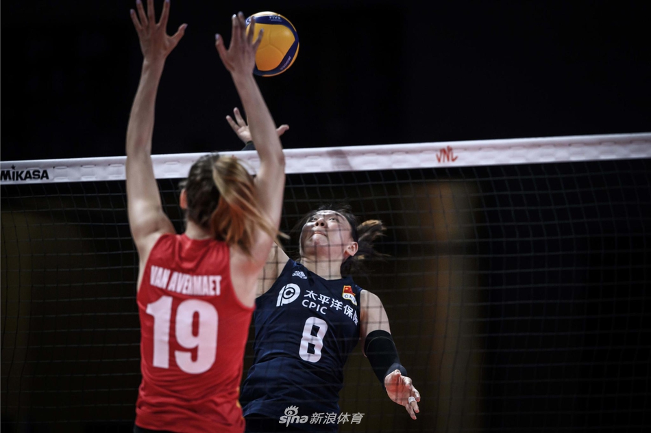 世联赛中国女排2-3不敌比利时女排