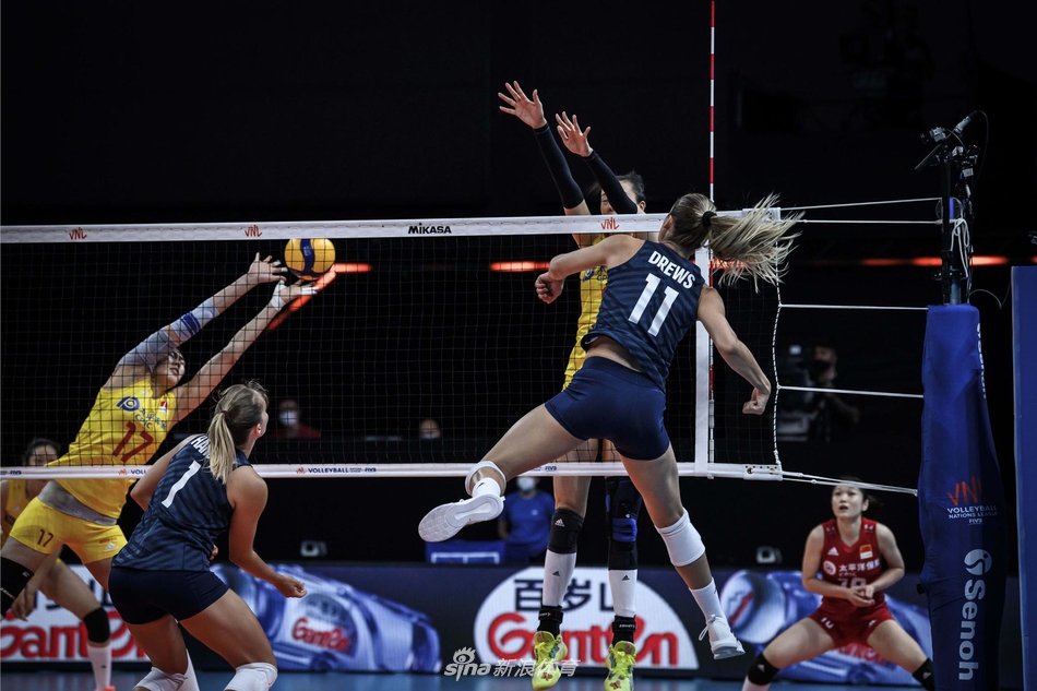 世联赛中国女排3-0美国女排