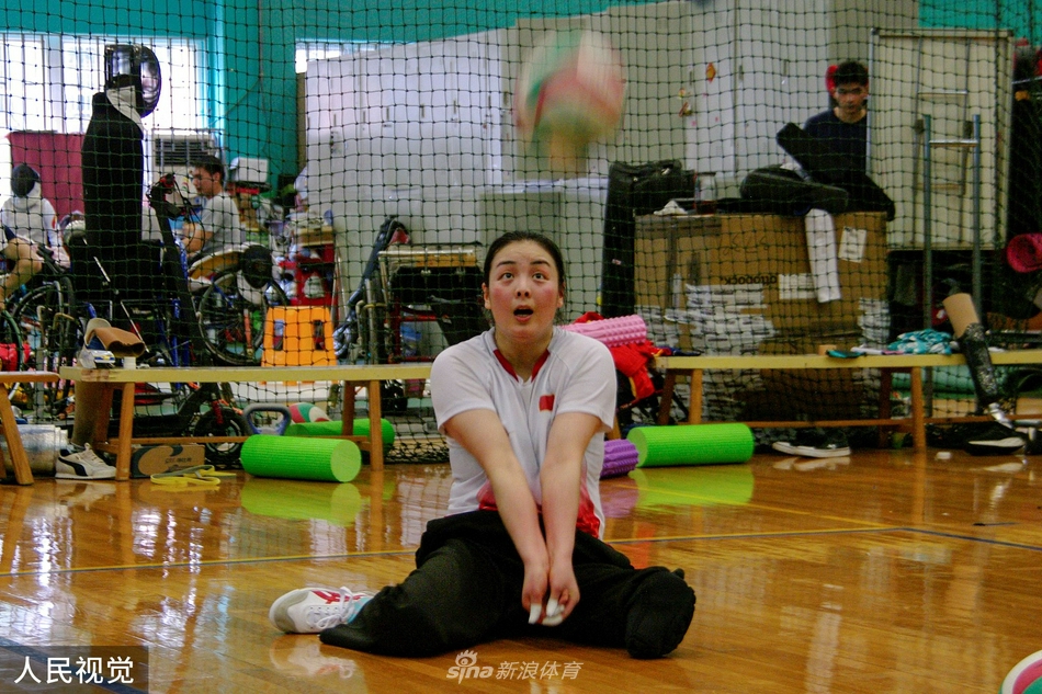 中国坐式排球队备战东京残奥会