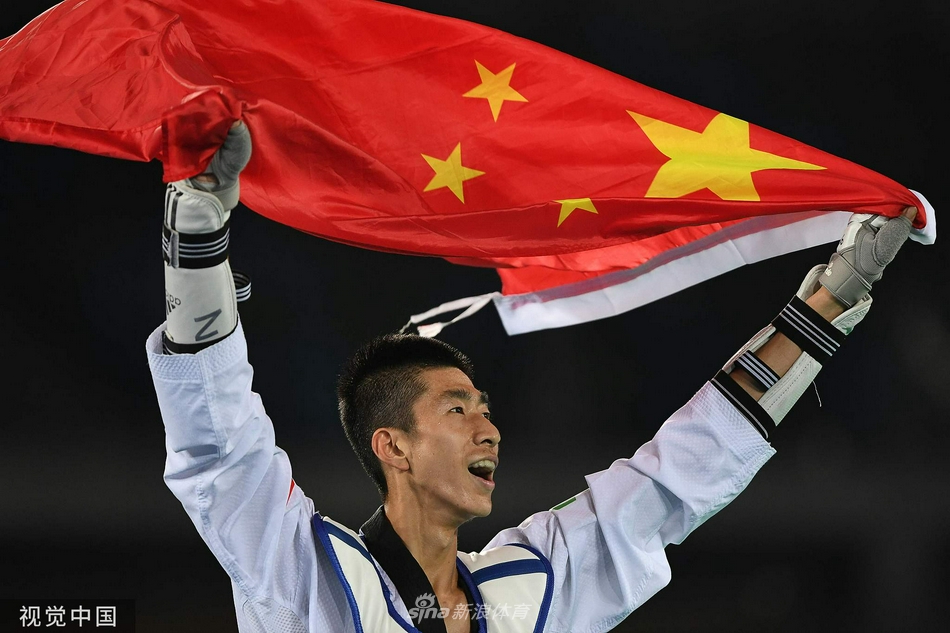 朱婷赵帅担任东京奥运会开幕式旗手