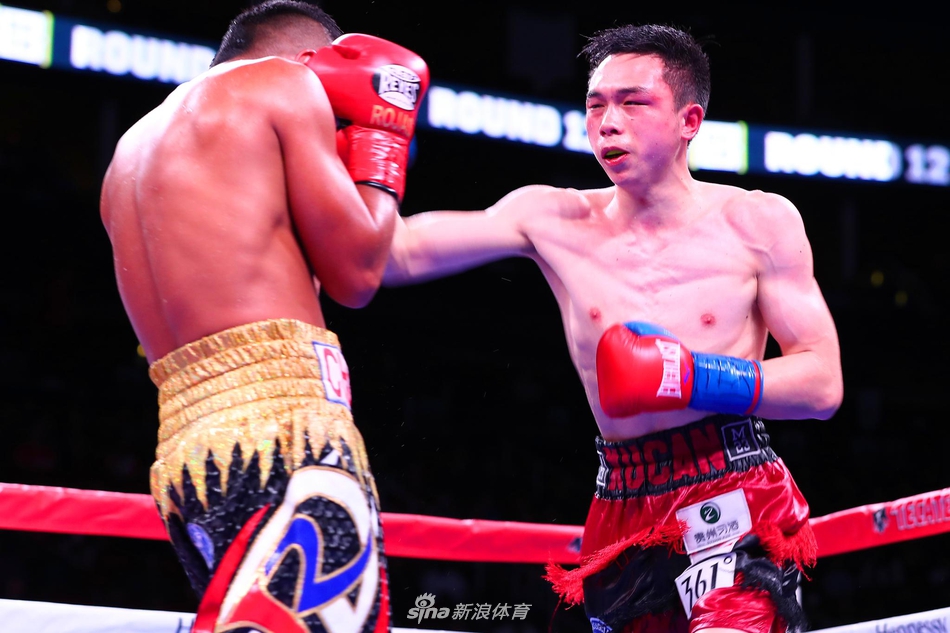 新浪直击徐灿赢得WBA世界金腰带