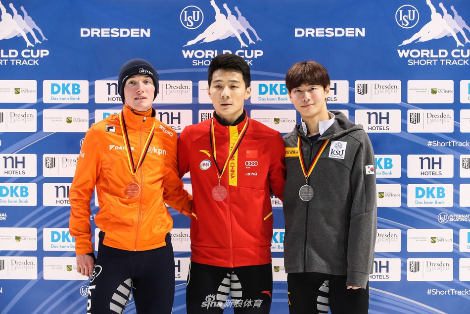 短道速滑世界杯 任子威获男子1500米冠军