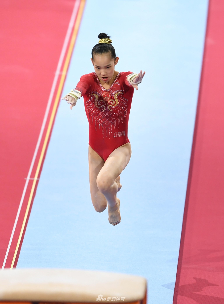 体操世锦赛中国女团获第四名