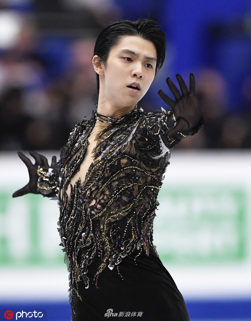 花滑世锦赛羽生结弦破300分摘银