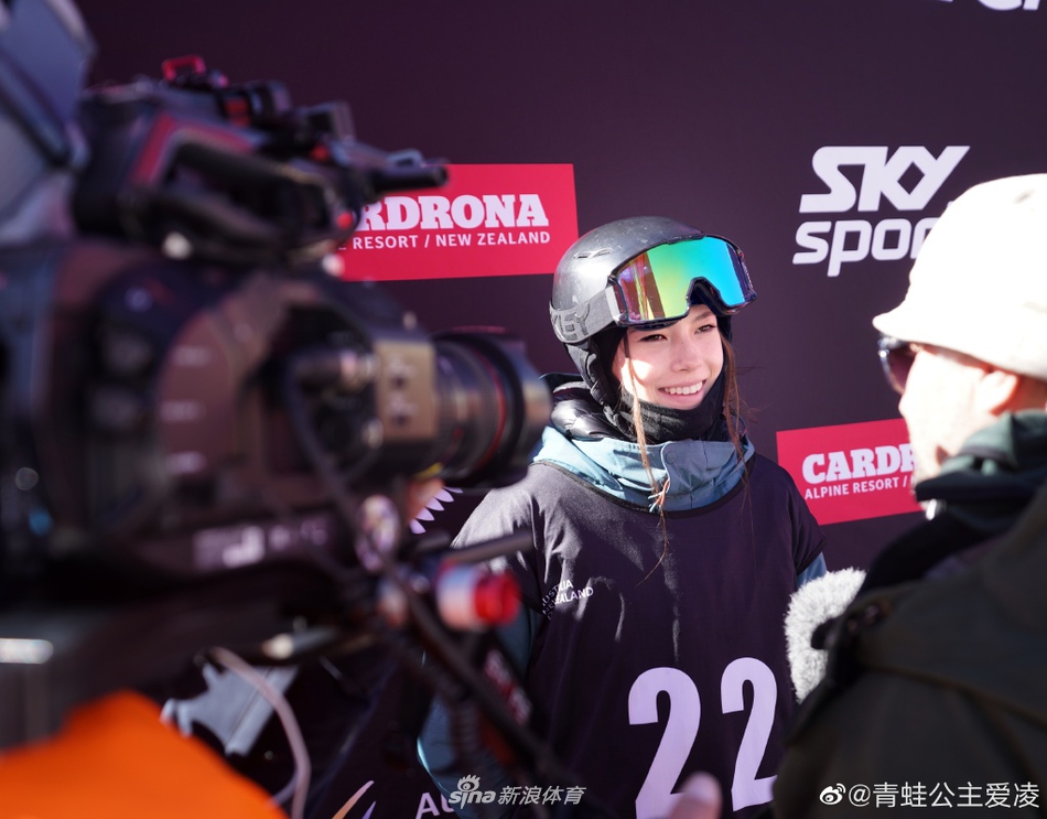 滑雪入籍美女谷爱凌16天内夺3冠