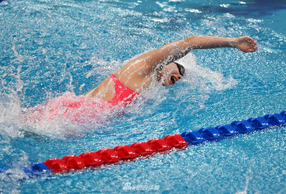 张雨霏打破女子100米自由泳全国纪录