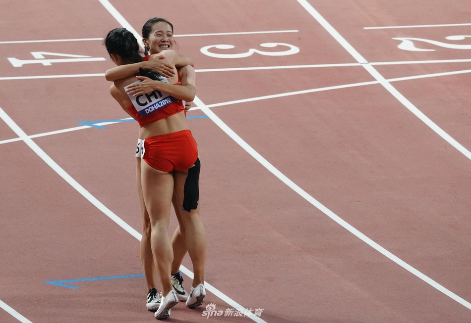 田径世锦赛女子4X100米接力 中国队晋级决赛