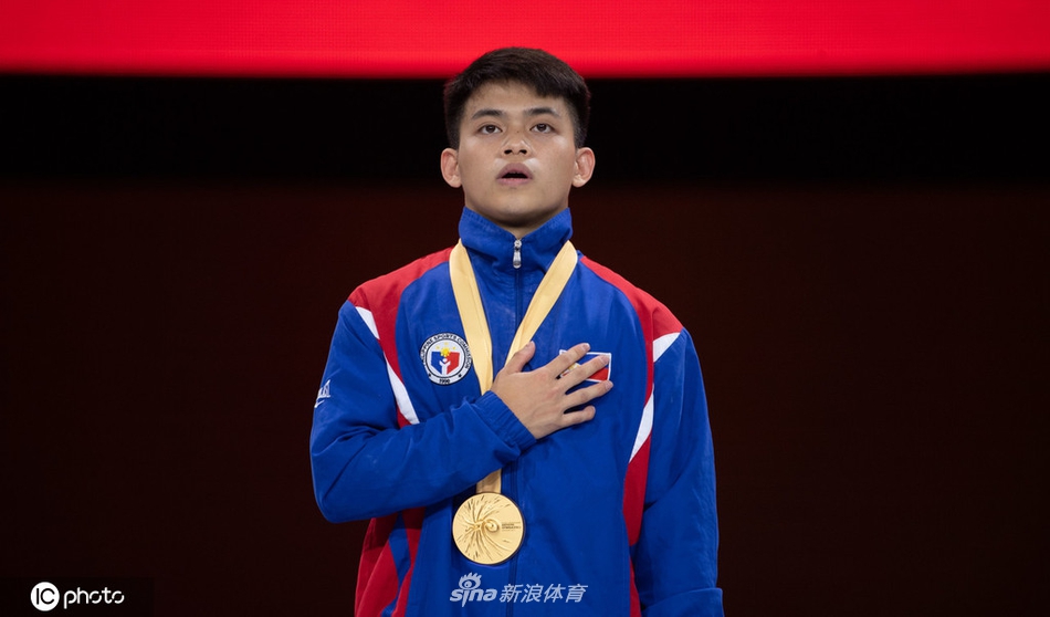 世锦赛菲律宾选手夺男子自由体操冠军
