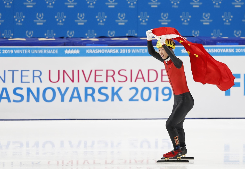 大冬会安凯为中国代表团夺得首金