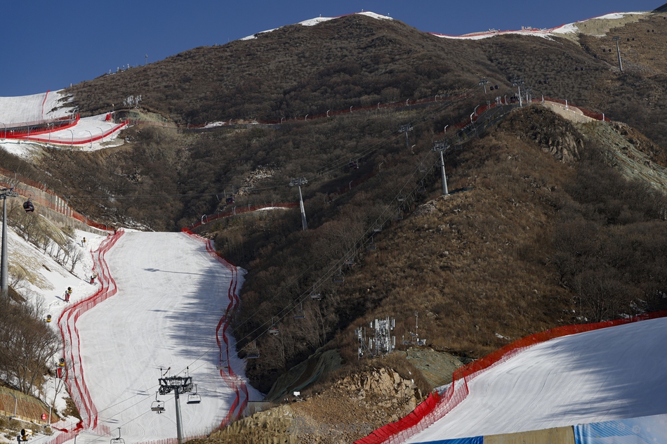 新浪直击：探访冬奥会延庆赛区国家高山滑雪中心