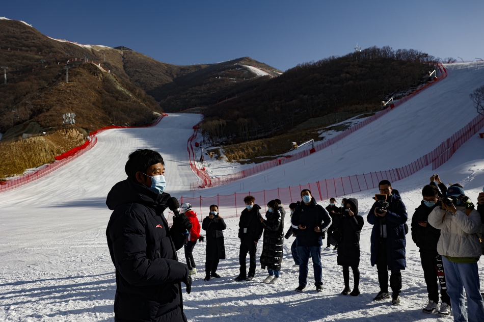 新浪直击：探访冬奥会延庆赛区国家高山滑雪中心