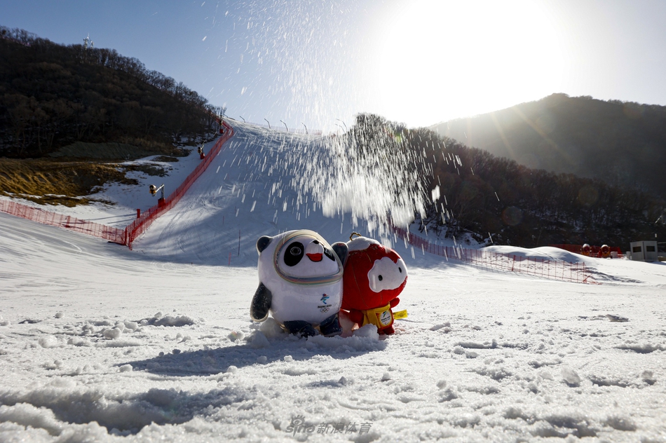 新浪直击：探访冬奥会延庆赛区国家高山滑雪中心