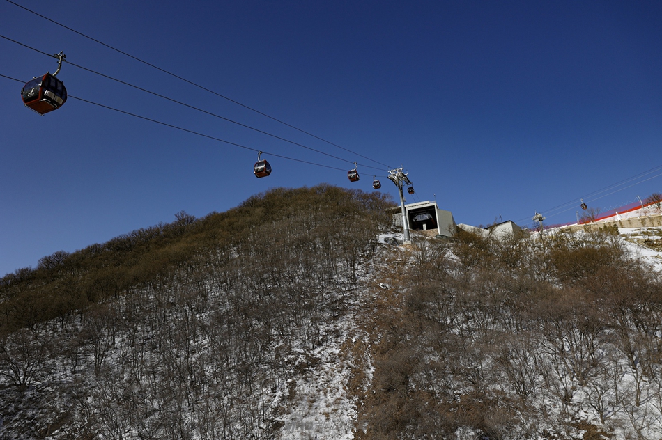 新浪直击：探访冬奥会延庆赛区国家高山滑雪中心