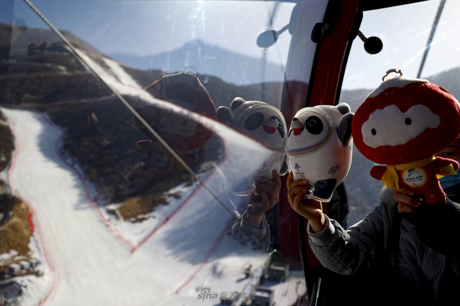 新浪直击：探访冬奥会延庆赛区国家高山滑雪中心