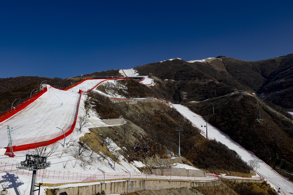 新浪直击：探访冬奥会延庆赛区国家高山滑雪中心