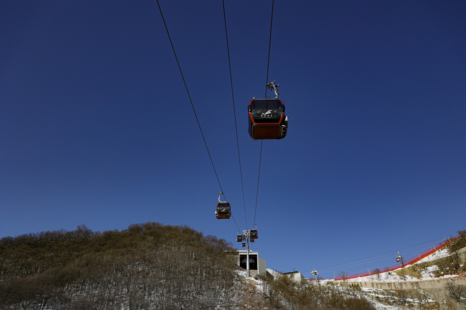 新浪直击：探访冬奥会延庆赛区国家高山滑雪中心