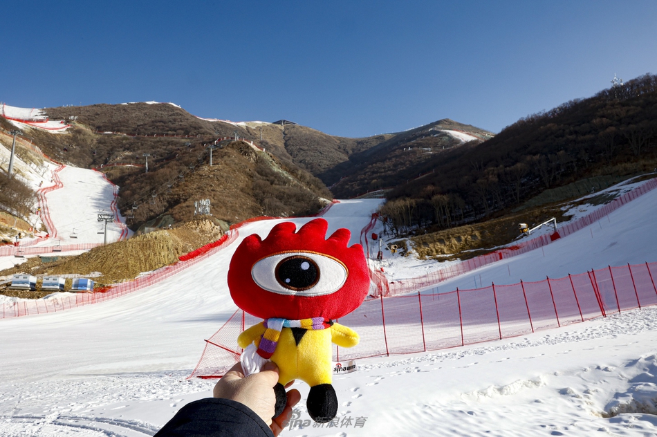 新浪直击：探访冬奥会延庆赛区国家高山滑雪中心