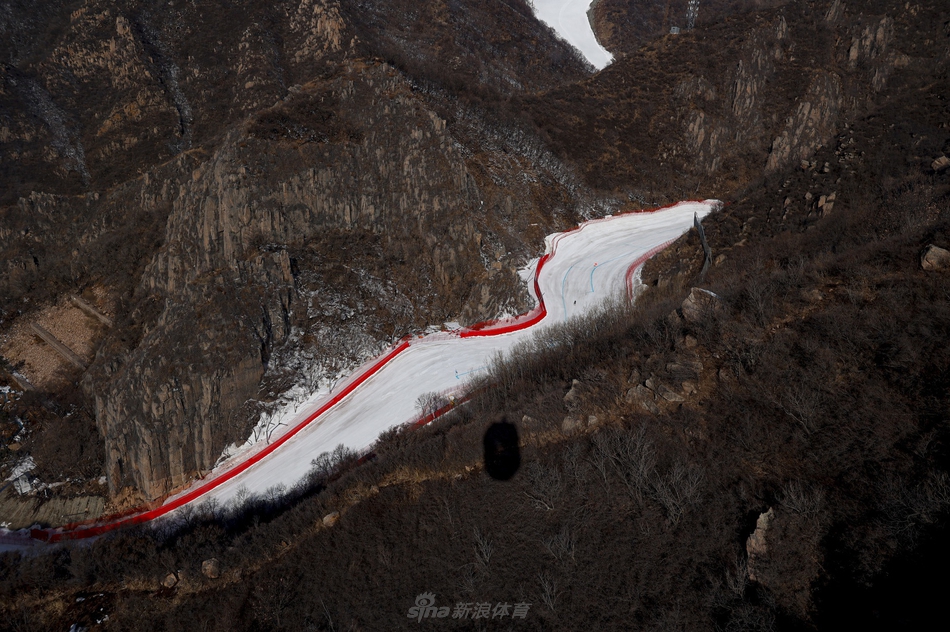 新浪直击：探访冬奥会延庆赛区国家高山滑雪中心