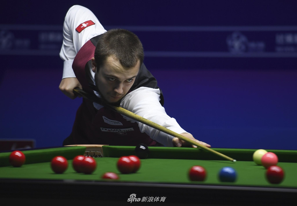 斯诺克世界杯：中国B队5-0瑞士