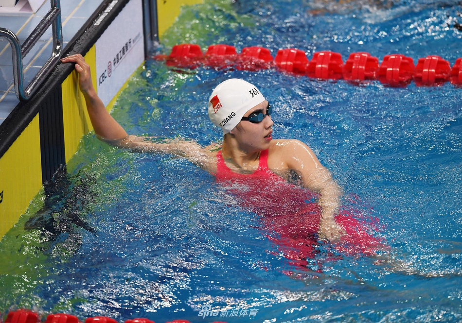 张雨霏打破女子100米自由泳全国纪录