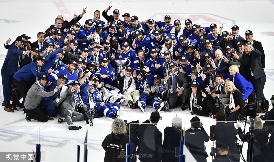 坦帕湾闪电夺得NHL总冠军