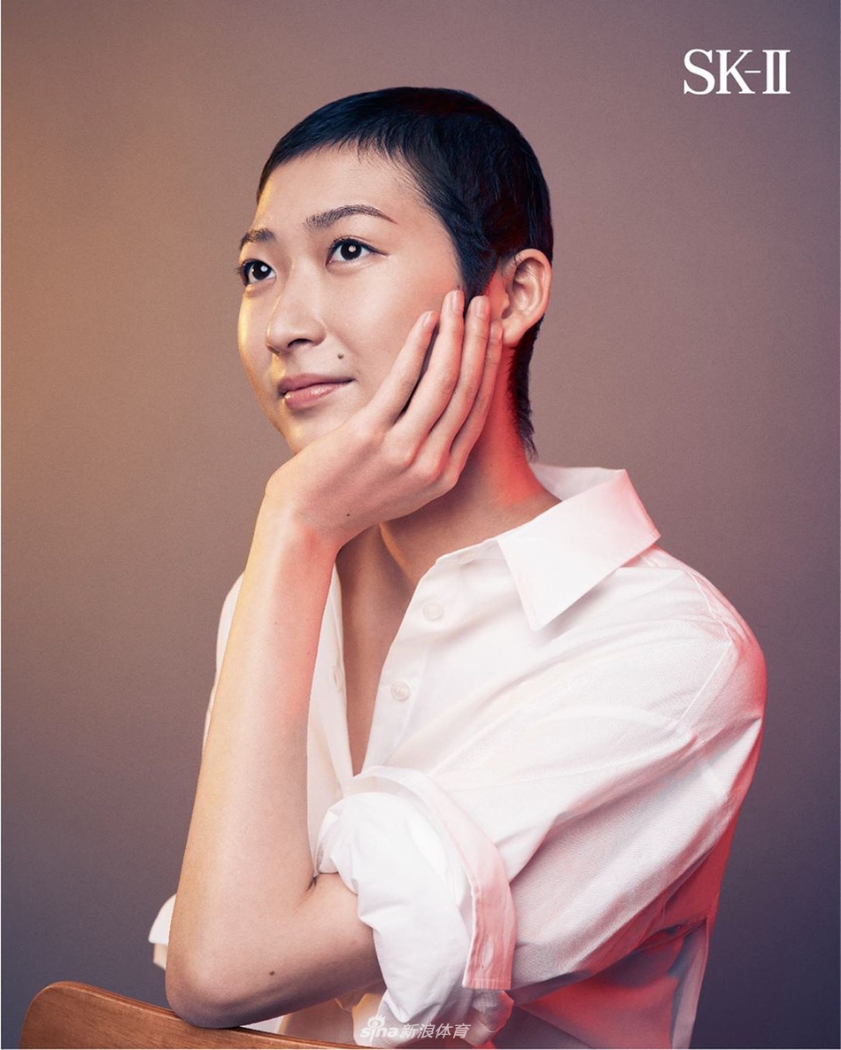 池江璃花子晒干练短发照