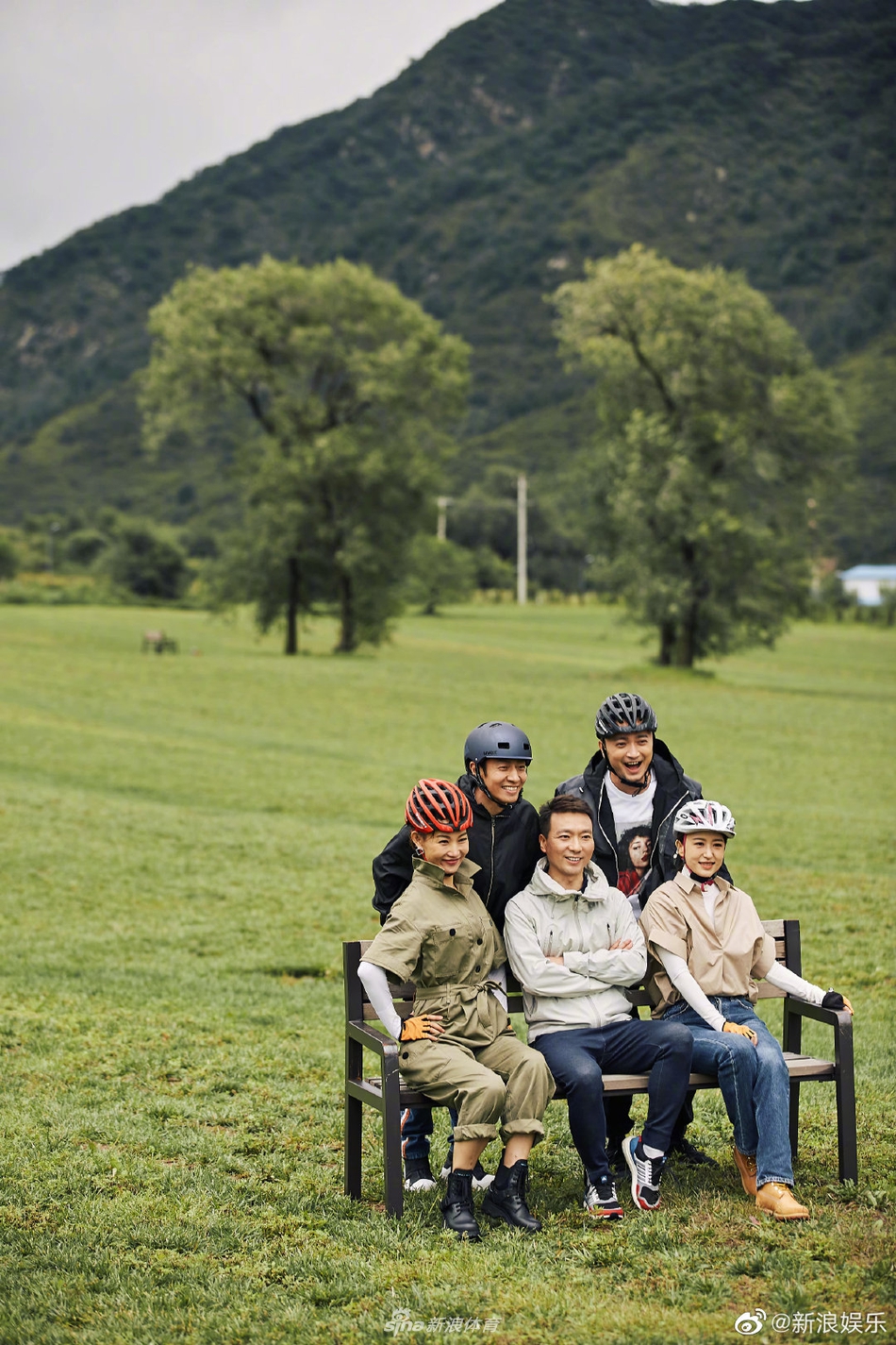 央视主持人越野骑行大片