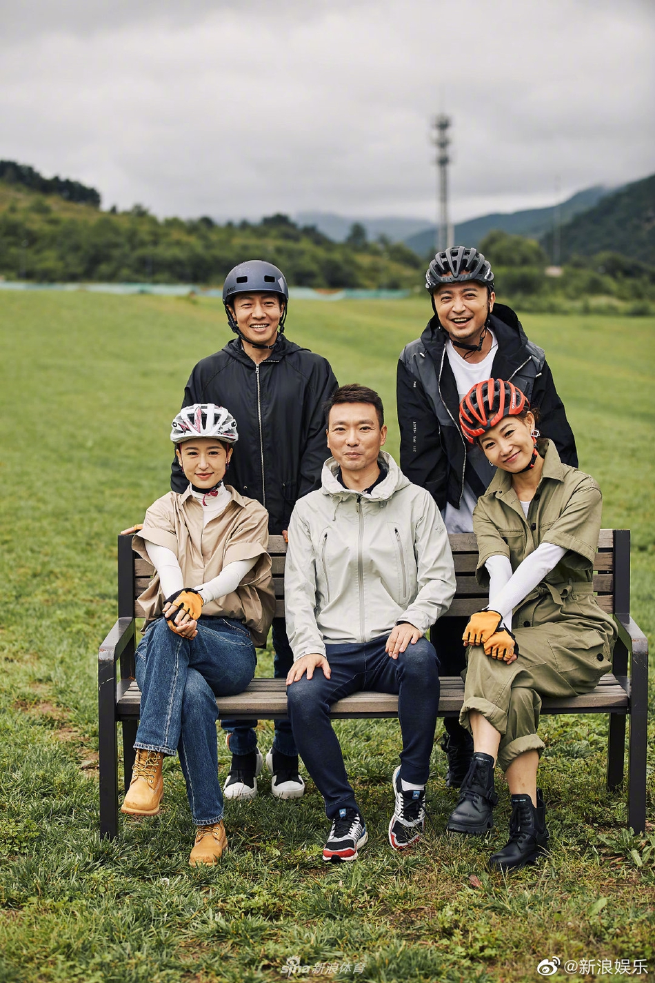 央视主持人越野骑行大片