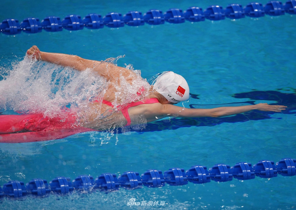 张雨霏打破女子100米自由泳全国纪录
