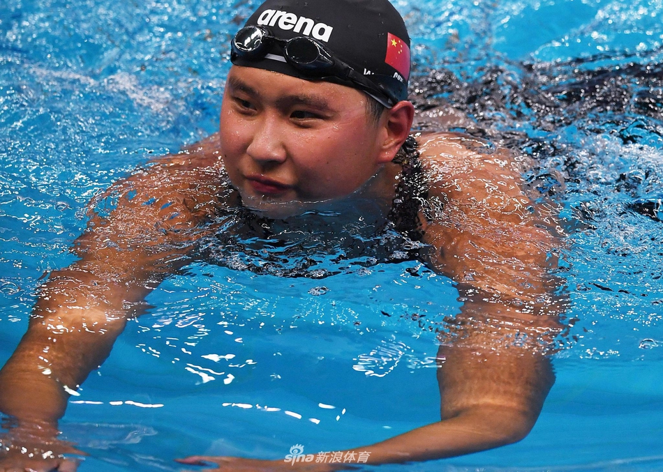 王简嘉禾破女子1500米自由泳亚洲纪录