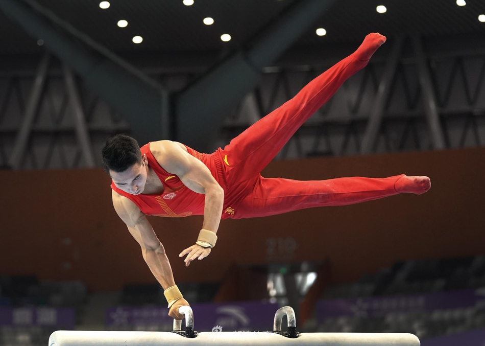 邓书弟获得季军