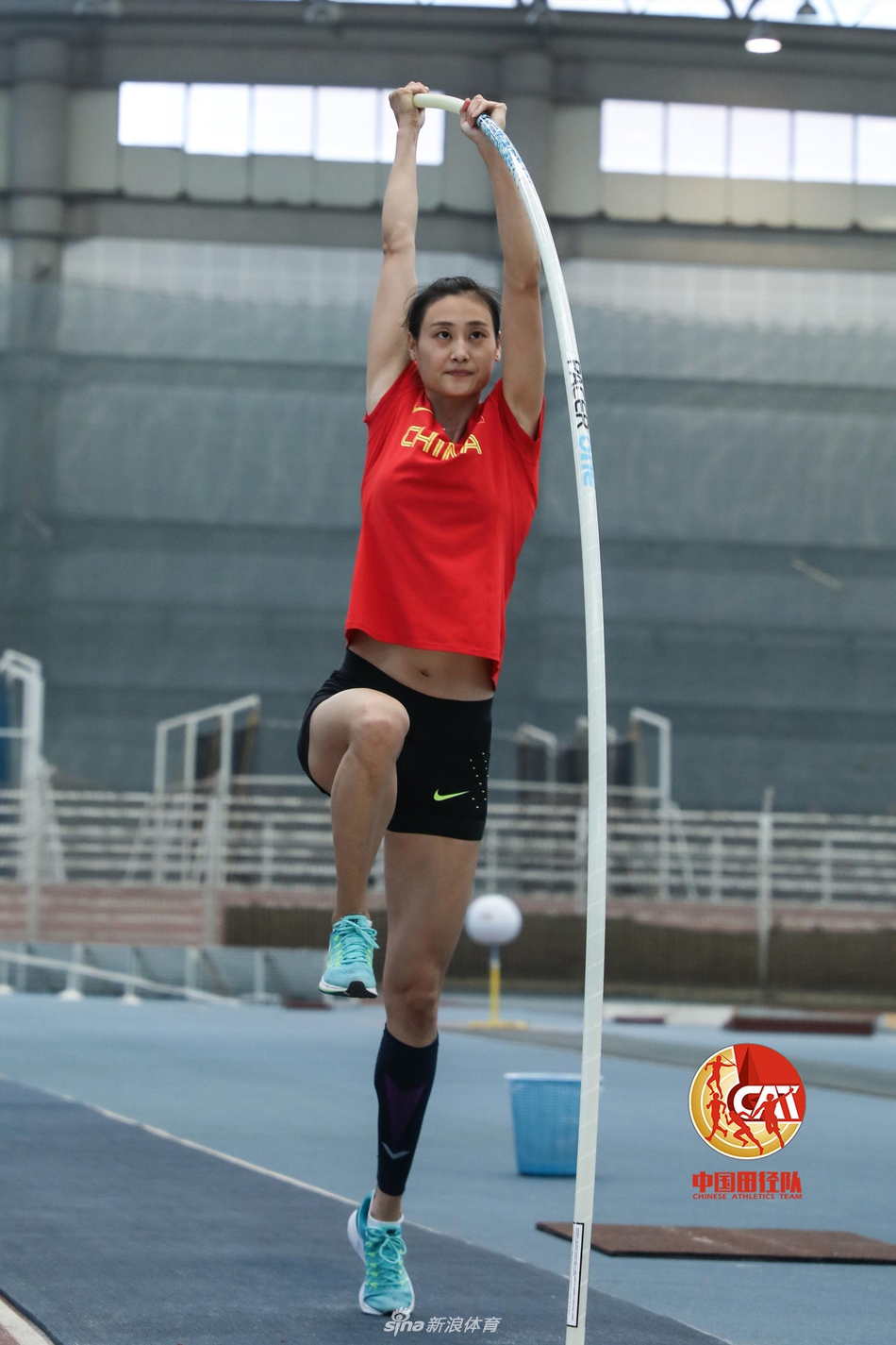 女子撑竿跳高 李玲