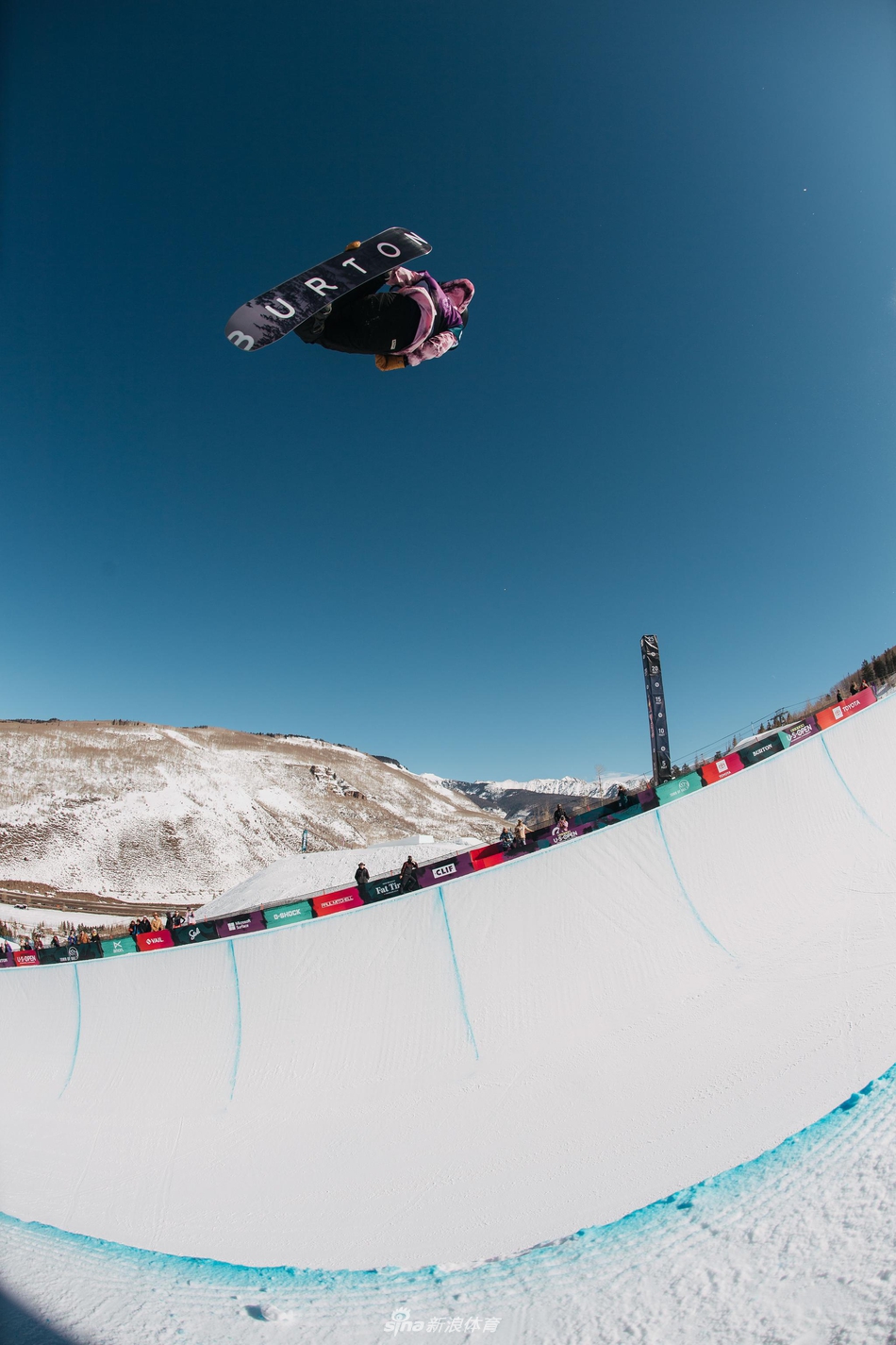 蔡雪桐获单板滑雪美国公开赛冠军