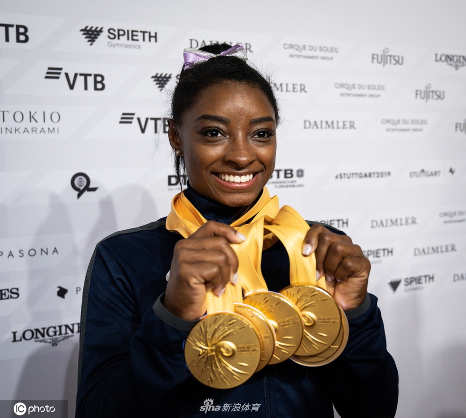 拜尔斯大秀世锦赛五金