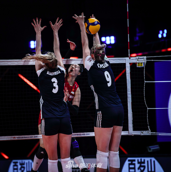 世联赛中国女排3-0波兰女排