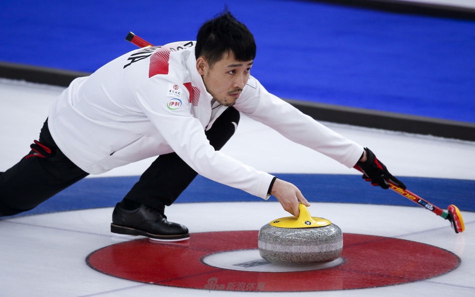 男子冰壶世锦赛中国斩获第二胜