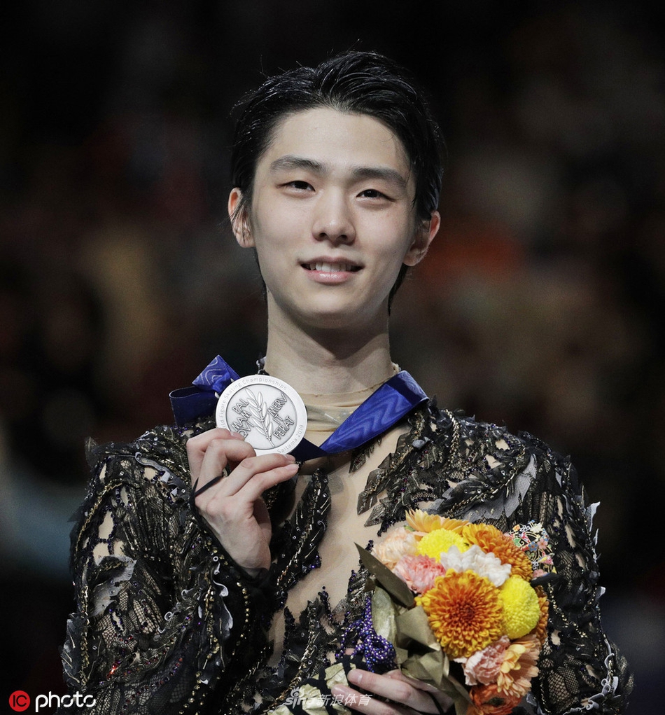 花滑世锦赛羽生结弦破300分摘银