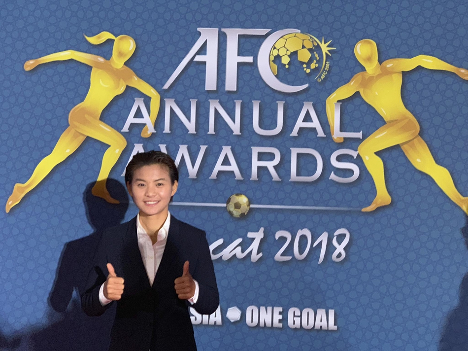 6、王霜（女，23岁，足球）