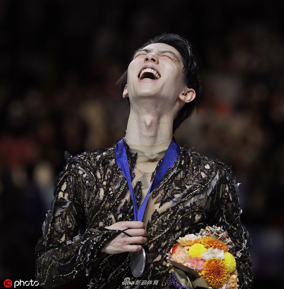 花滑世锦赛羽生结弦破300分摘银