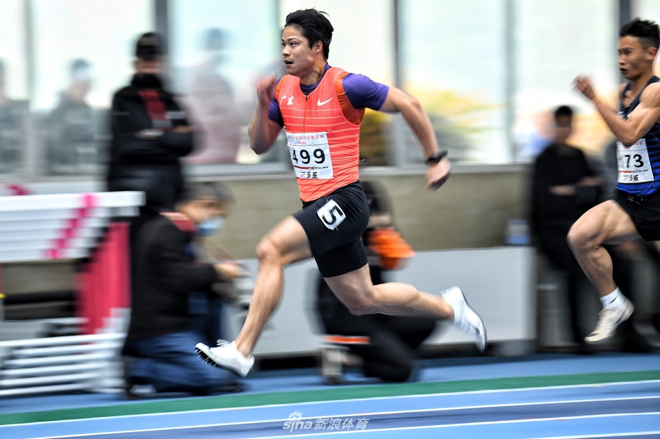 苏炳添在预赛中