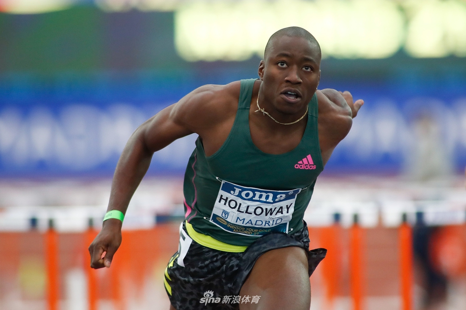 霍洛威打破男子60米栏世界纪录