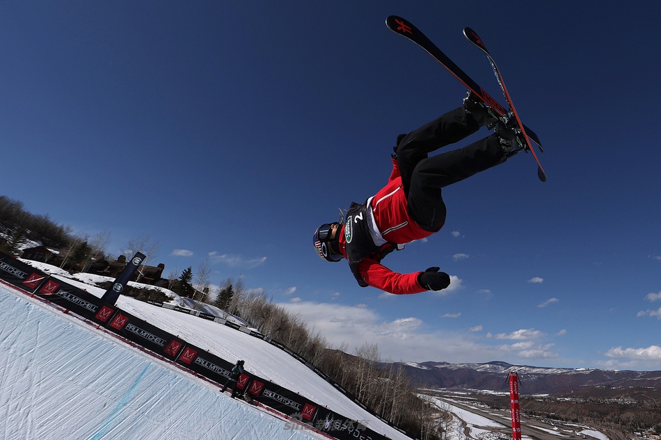 谷爱凌带伤夺中国世锦赛U型池首冠