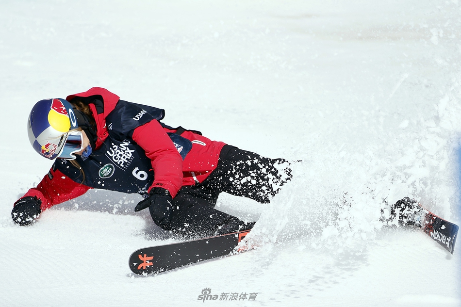 谷爱凌获世界杯坡面障碍技巧第四