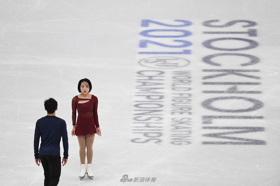 花滑世锦赛中国双人滑抓紧备战
