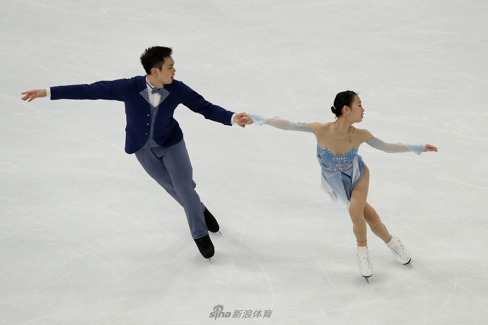 彭程/金杨短节目第五 比赛服出状况