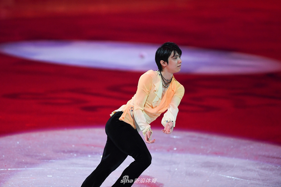 花滑世锦赛羽生结弦表演滑